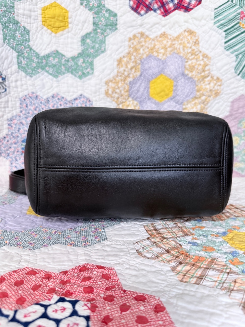 Vintage 90s Coach SoHo Buckle Tote Bag - Picture 9 of 12